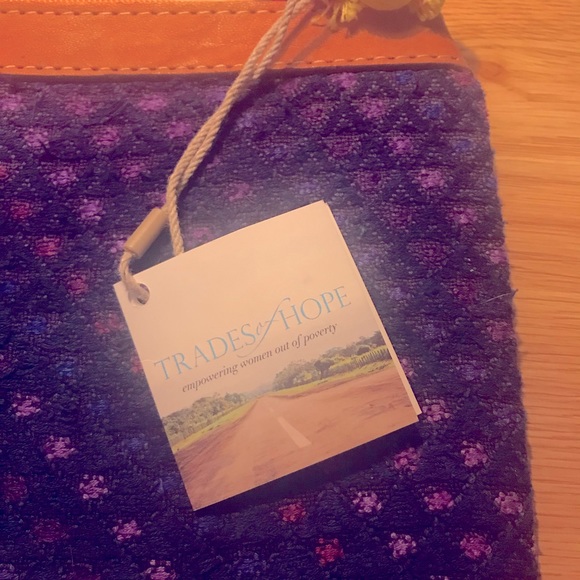 Beautiful Mosiac Clutch made by Artisans of Guatemala Fair Trade & Sustainable - Picture 2 of 5